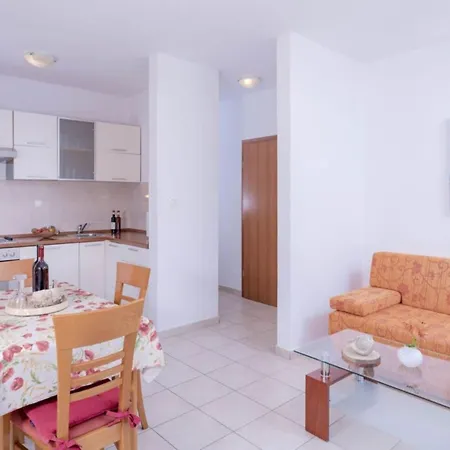 One Bedroom Luxury With Balcony And Sea View 1 아파트 *