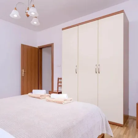 One Bedroom Luxury With Balcony And Sea View 1 Apartament