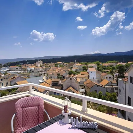 One Bedroom Luxury With Balcony And Sea View 1
