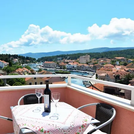 One Bedroom Luxury With Balcony And Sea View 1 *
